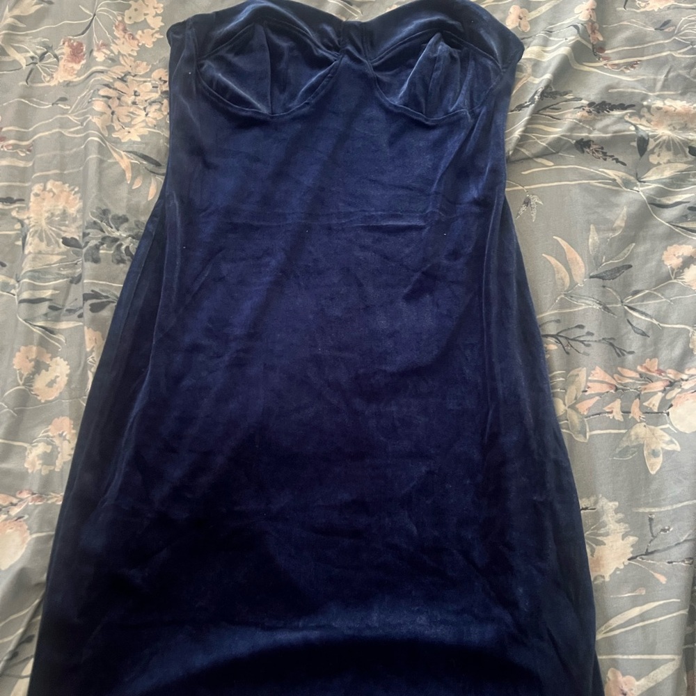 Elegant Blue Strapless Dress